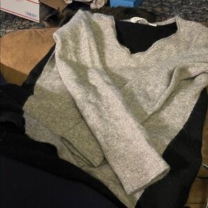 Max Studio Cashmere Sweater in Black and Gray